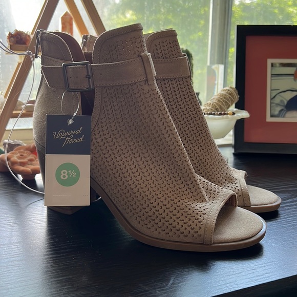 Open toed booties🍁🍂 - Picture 2 of 7